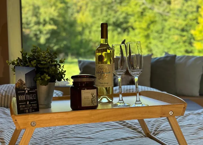 Luksusowy namiot Posed Folge Decin